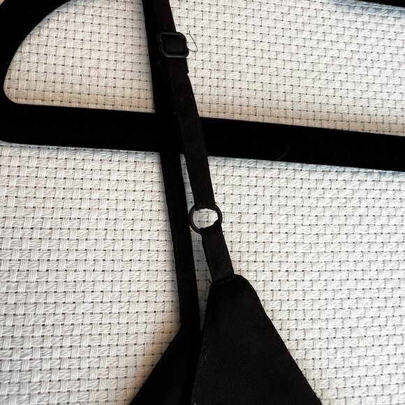 ASOS Black Adjustable Spaghetti Strap Soft Relaxed Camisole Top Size 4 - Picture 7 of 7